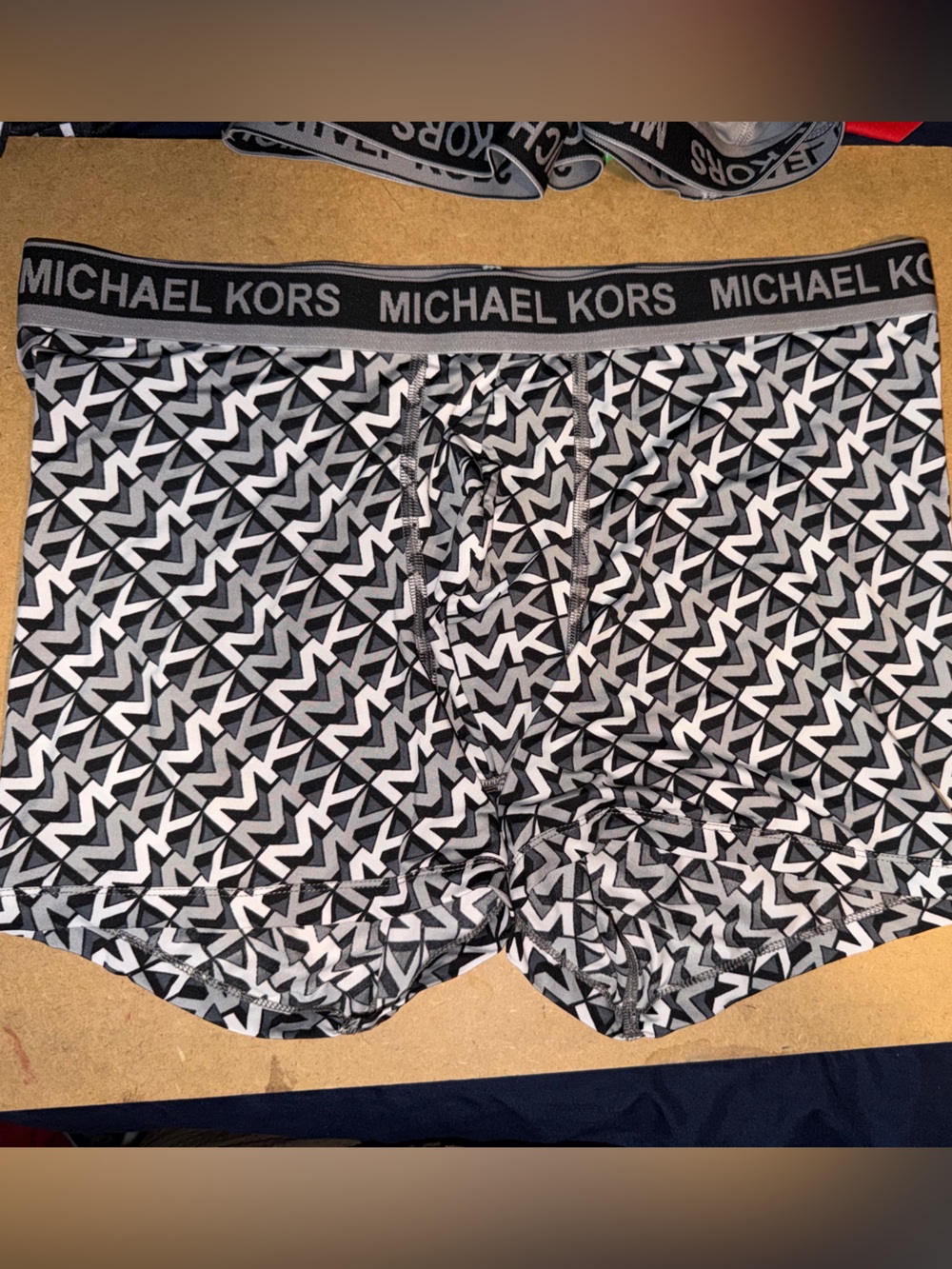 Michael Kors Men's Boxer Briefs Assorted Gray, Blue, Red, Black - Picture 2 of 8